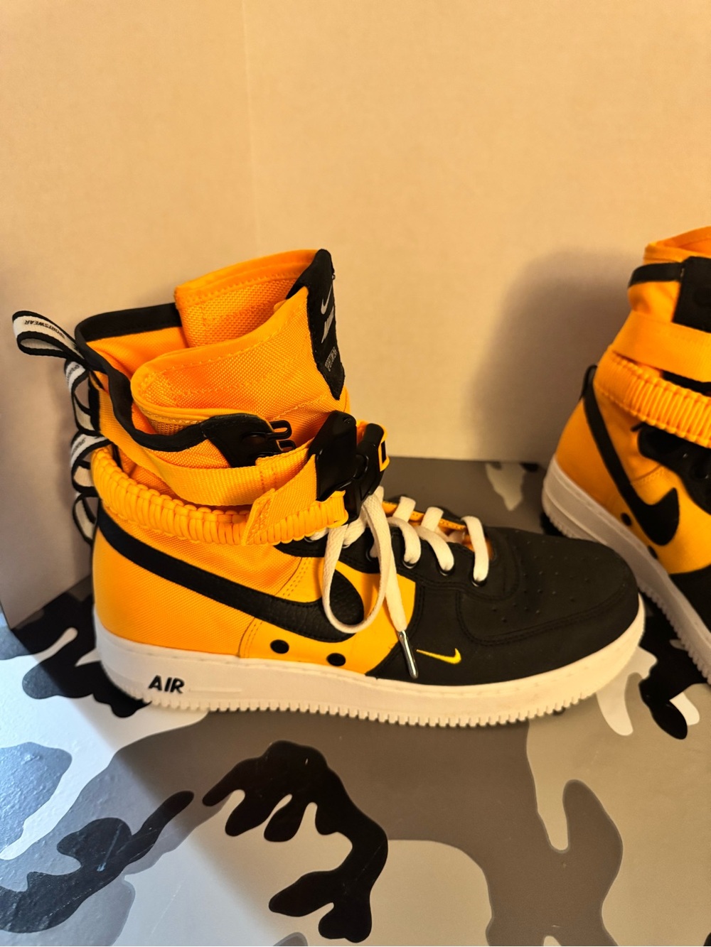 Nike Black and Yellow High-Top Sneakers legit - Picture 5 of 14